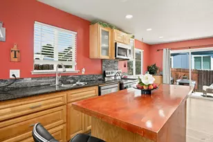 200 Island View Dr, Lakeport, CA 95453 - Photo 4