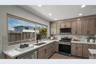 2456 Claret Street, Napa, CA 94558 - Photo 12