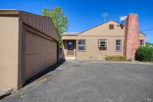 295 Clear Lake Ave, Lakeport, CA 95453 - Photo 14