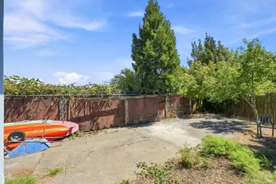 809 Dishong Street, Vallejo, CA 94590 - Photo 30