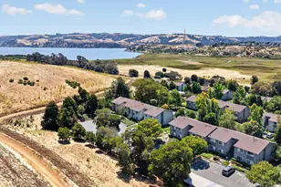 900 Cambridge Dr, Benicia, CA 94510 - Photo 38