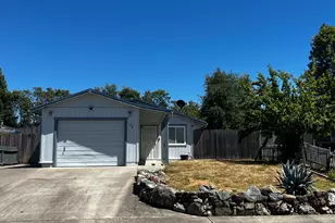 75 Nancy Ln, Willits, CA 95490 - Photo 2
