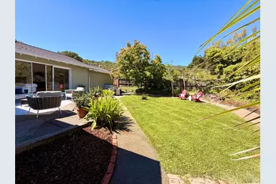 44 Robinhood Drive, San Rafael, CA 94901 - Photo 20