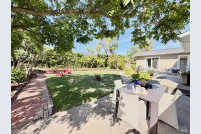 44 Robinhood Drive, San Rafael, CA 94901 - Photo 18