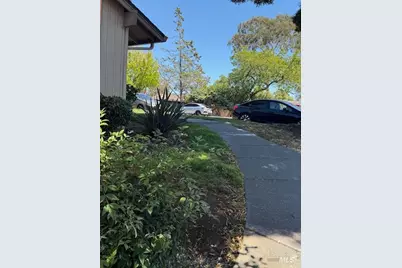 472 Corcoran Avenue #1, Vallejo, CA 94589 - Photo 2