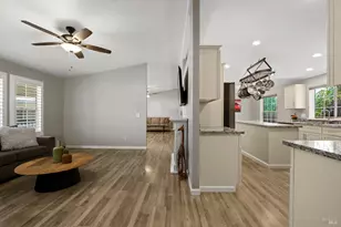 117 Shamrock Cir, Santa Rosa, CA 95403 - Photo 14