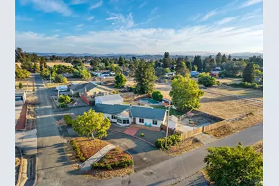 2294 Chester Drive, Penngrove, CA 94951 - Photo 30