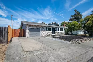 1542 Henry St, Fairfield, CA 94533 - Photo 2