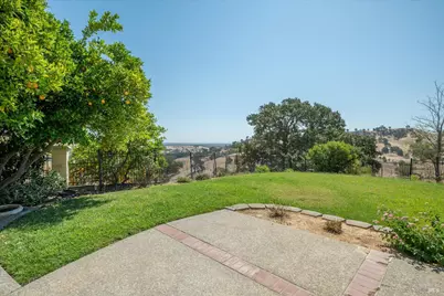 8725 Quail Canyon Road, Vacaville, CA 95688 - Photo 46