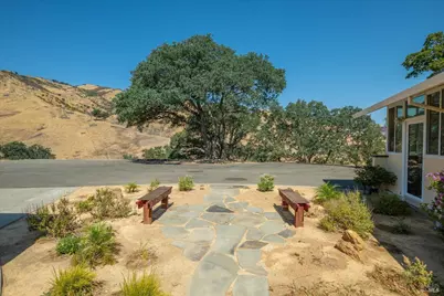 8725 Quail Canyon Road, Vacaville, CA 95688 - Photo 14