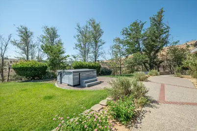 8725 Quail Canyon Road, Vacaville, CA 95688 - Photo 46