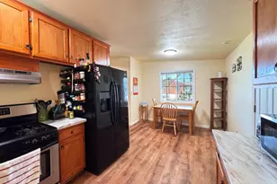 255 Burlington Dr, Ukiah, CA 95482 - Photo 12
