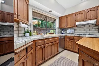 2591 Del Rosa Avenue, Santa Rosa, CA 95409 - Photo 16