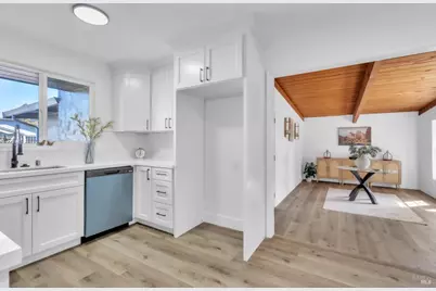285 Hemlock Street, Vacaville, CA 95688 - Photo 8