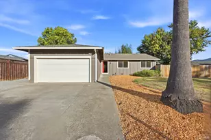 1208 Eric Ct, Rohnert Park, CA 94928 - Photo 4