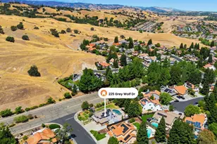 225 Grey Wolf Dr, Vacaville, CA 95688 - Photo 2