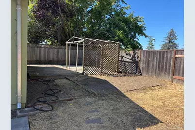 913 Crinella Drive, Petaluma, CA 94954 - Photo 42