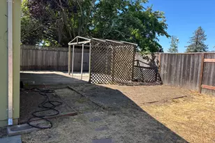 913 Crinella Dr, Petaluma, CA 94954 - Photo 42