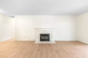 447 Meadowgreen Dr, Santa Rosa, CA 95409 - Photo 6