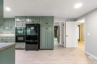447 Meadowgreen Dr, Santa Rosa, CA 95409 - Photo 12
