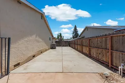 300 Ponderosa Drive, Vacaville, CA 95687 - Photo 28