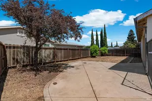 300 Ponderosa Dr, Vacaville, CA 95687 - Photo 26