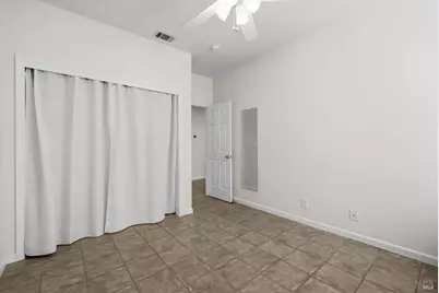 207 Laurelwood Way, Vacaville, CA 95687 - Photo 48