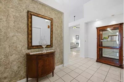 207 Laurelwood Way, Vacaville, CA 95687 - Photo 10