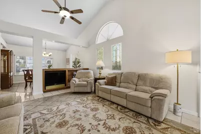 207 Laurelwood Way, Vacaville, CA 95687 - Photo 16