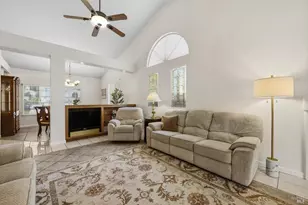 207 Laurelwood Way, Vacaville, CA 95687 - Photo 16