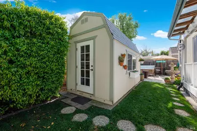 207 Laurelwood Way, Vacaville, CA 95687 - Photo 70