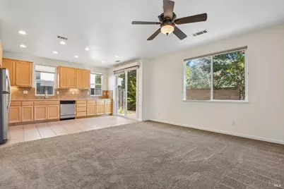 101 Barbera Court, Vacaville, CA 95687 - Photo 10