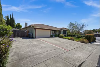 3299 Mustang Circle, Fairfield, CA 94533 - Photo 2