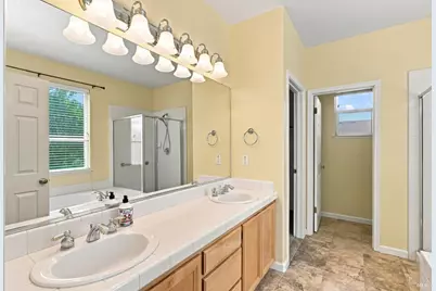 1476 Hughes Avenue, Santa Rosa, CA 95407 - Photo 22