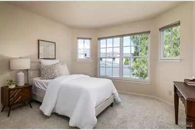66 Mariners Circle, San Rafael, CA 94903 - Photo 18