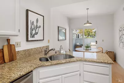 66 Mariners Circle, San Rafael, CA 94903 - Photo 12