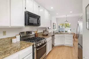 66 Mariners Cir, San Rafael, CA 94903 - Photo 10