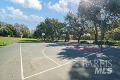 643 Beelard Drive, Vacaville, CA 95687 - Photo 32