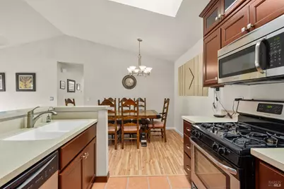 102 Pinewood Court, Cotati, CA 94931 - Photo 10