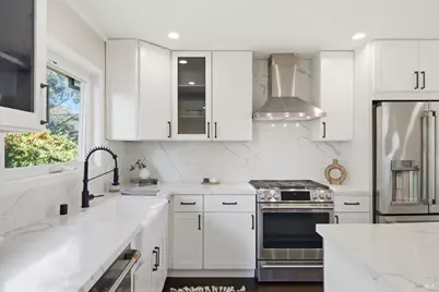 8 Marina Court Drive, San Rafael, CA 94901 - Photo 10