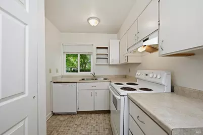 518 Santa Alicia Drive, Rohnert Park, CA 94928 - Photo 6