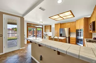 325 Stoneridge Cir, Vacaville, CA 95687 - Photo 24