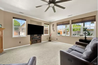 325 Stoneridge Circle, Vacaville, CA 95687 - Photo 20