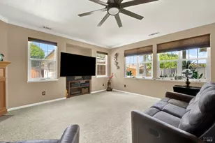 325 Stoneridge Cir, Vacaville, CA 95687 - Photo 20