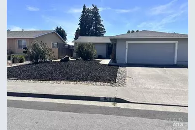 880 Crinella Drive, Petaluma, CA 94954 - Photo 1