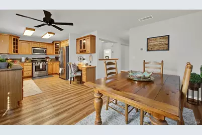 832 Vassar Drive, Vacaville, CA 95687 - Photo 24