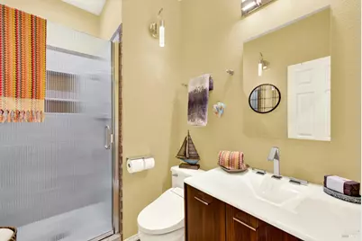 1084 Creekside Drive, Vacaville, CA 95687 - Photo 40