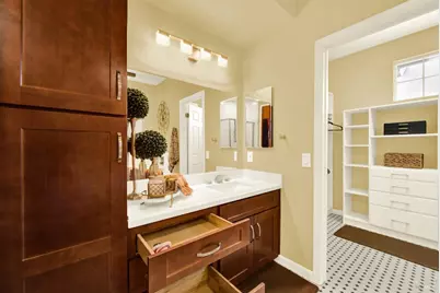 1084 Creekside Drive, Vacaville, CA 95687 - Photo 54