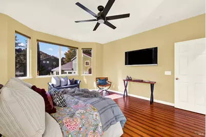 1084 Creekside Drive, Vacaville, CA 95687 - Photo 42