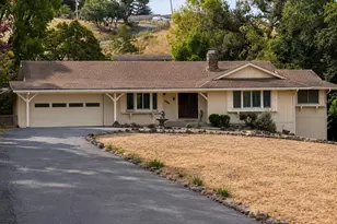 4705 Acacia Way, Penngrove, CA 94951 - Photo 2